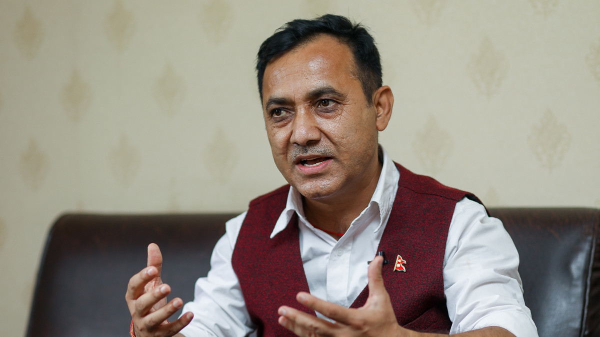 रास्वपाप्रति विश्वप्रकाशको कटाक्ष : सत्य बोल्दा कांग्रेसमा कसैले कारबाही भोग्नुपर्दैन