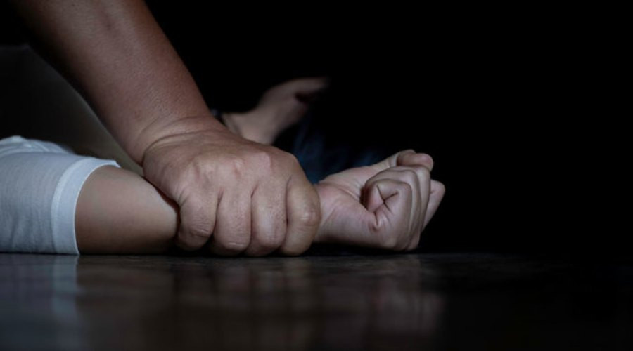जबरजस्ती करणी गरेको आरोपमा पक्राउ 