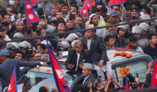 फोहोर गरेको भन्दै काठमाडौं महानगरले राप्रपालाई तोक्यो एक लाख जरिवाना