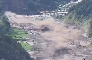 भोटेकोशी बाढीमा परि मृत्यु हुनेको संख्या ९५ पुग्यो