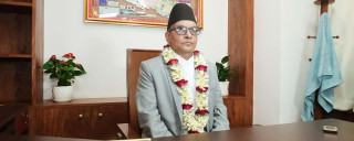 इनमसँग मेरो सम्पर्क र चिनजान छैन : प्रधानन्यायाधीश शर्मा